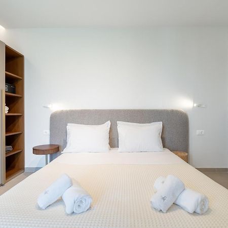 Suitehome Villas With Private Pools By Explore Andros Exterior photo