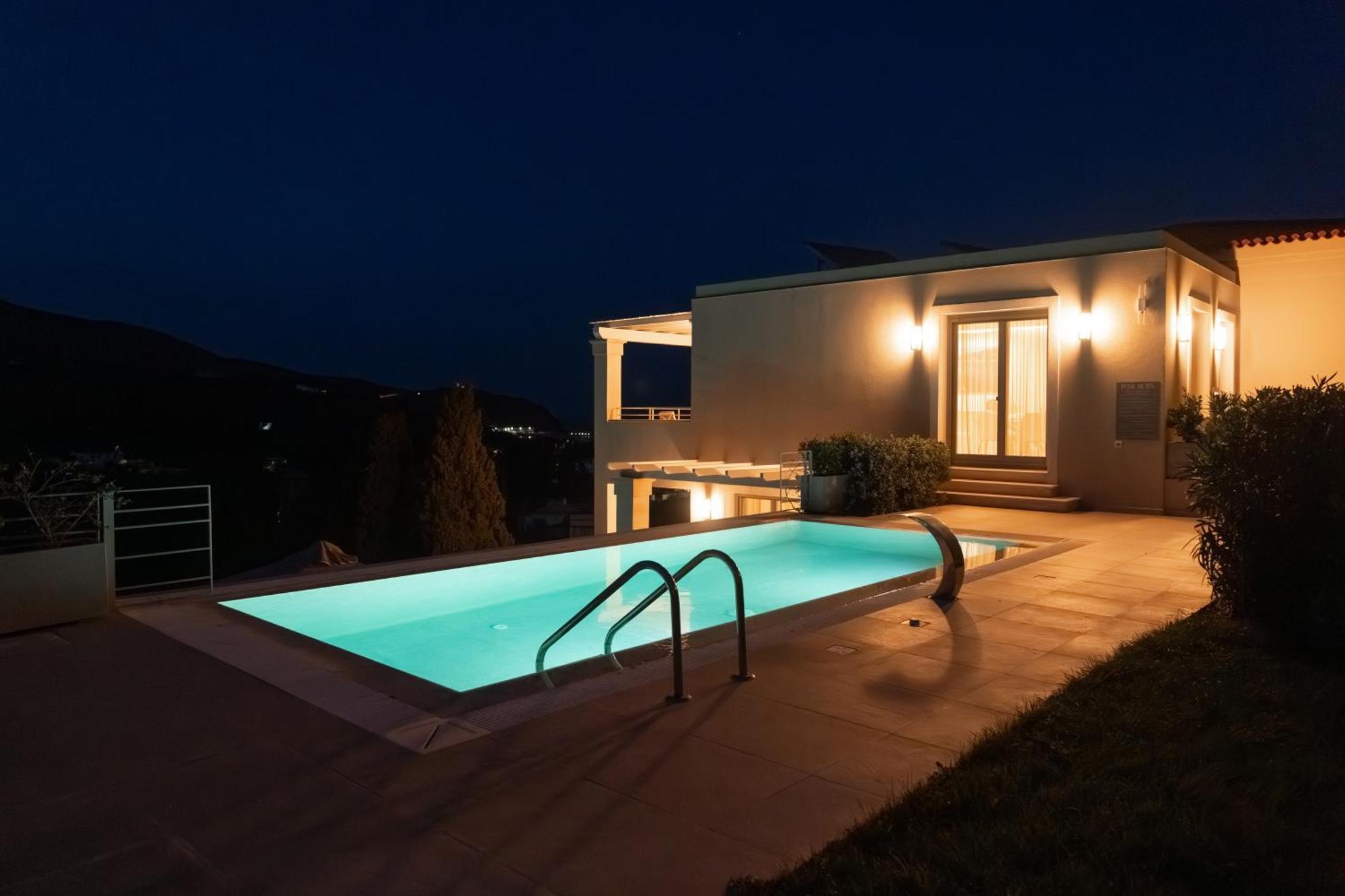 Suitehome Villas With Private Pools By Explore Andros Exterior photo